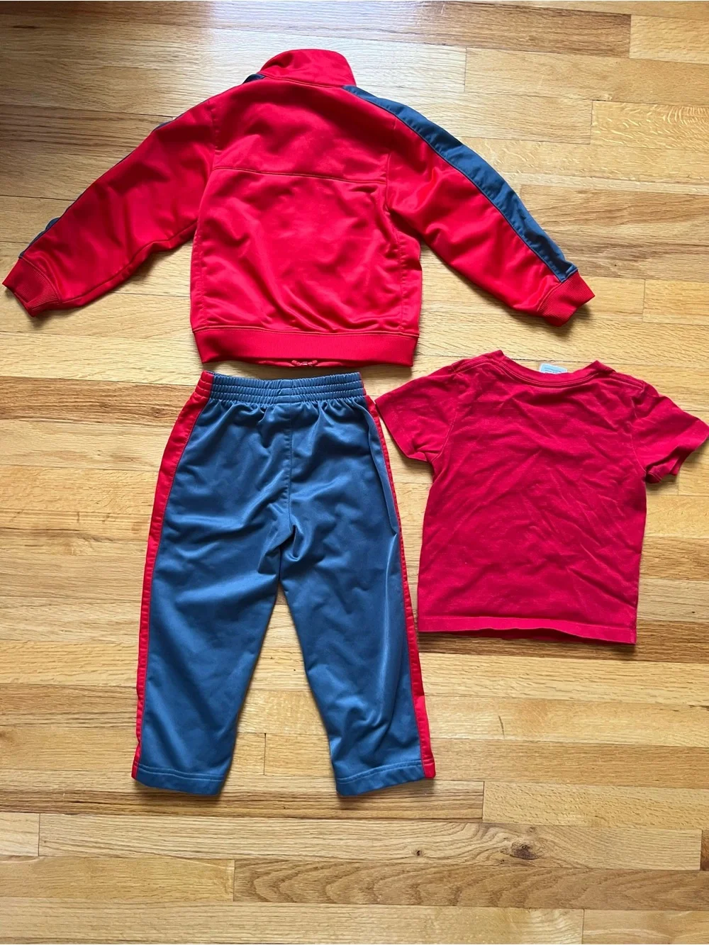 Nike 3T Red & Gray Kids Track Jacket + Pants Set plus red Adidas Shirt - Picture 2 of 7